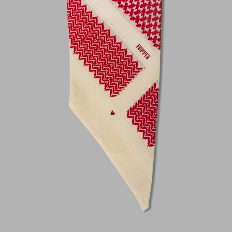 شماغ Ferma الآحمر